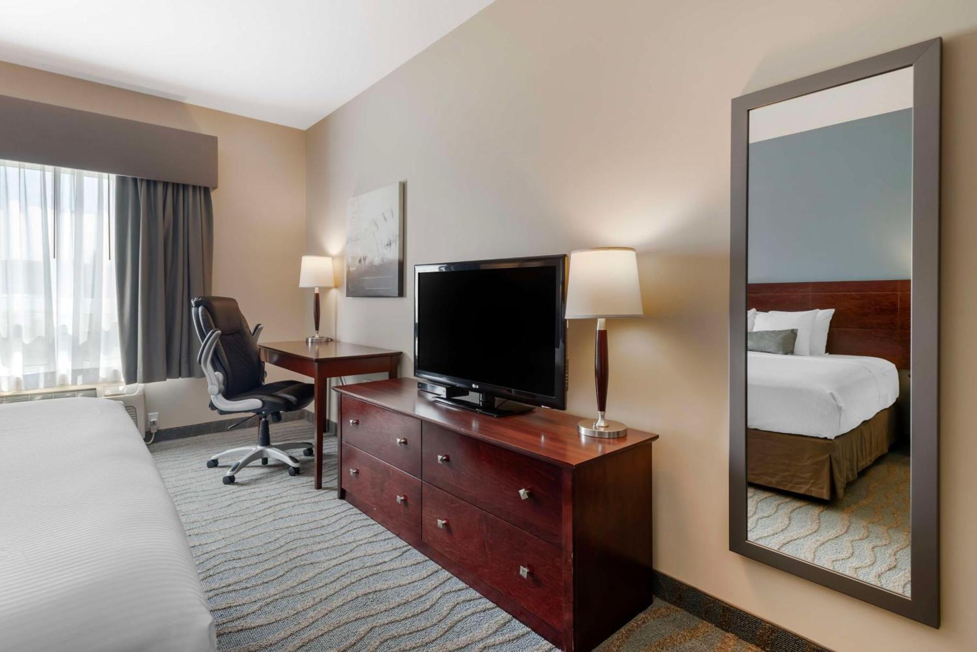 Best Western Rocky Mountain House Buitenkant foto