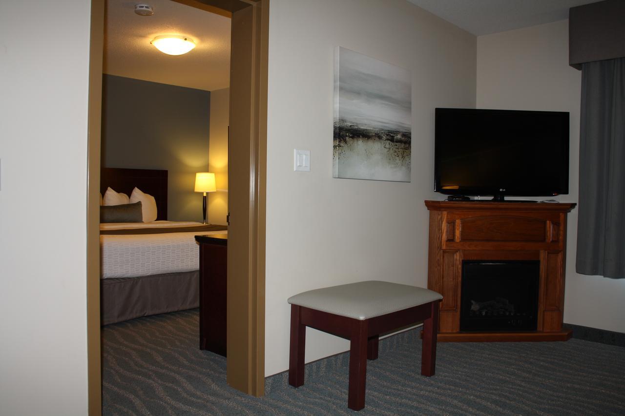 Best Western Rocky Mountain House Buitenkant foto